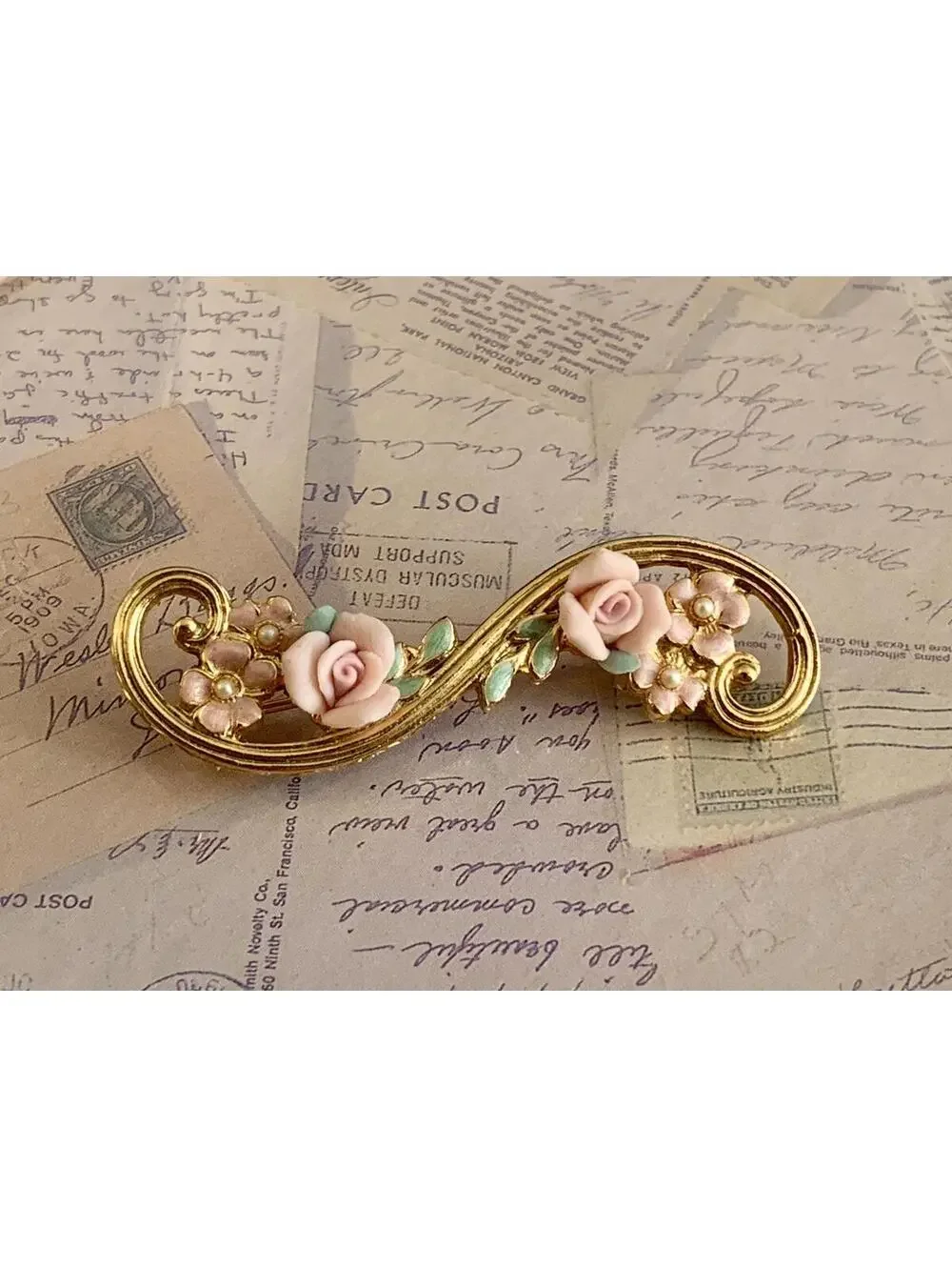 Elegant Vintage Porcelain Pink Rose Scroll Floral Brooch Pin